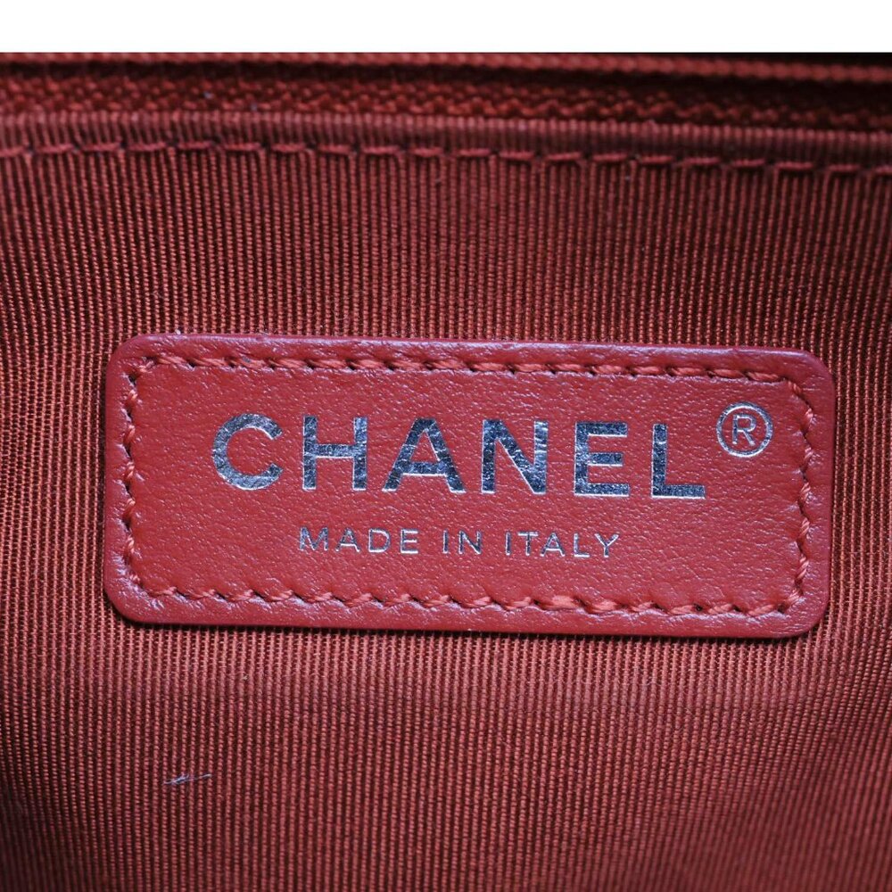 Chanel Gabrielle Aged Calfskin Quilted Leather Crossbody Bag Red - Picture 13 of 13